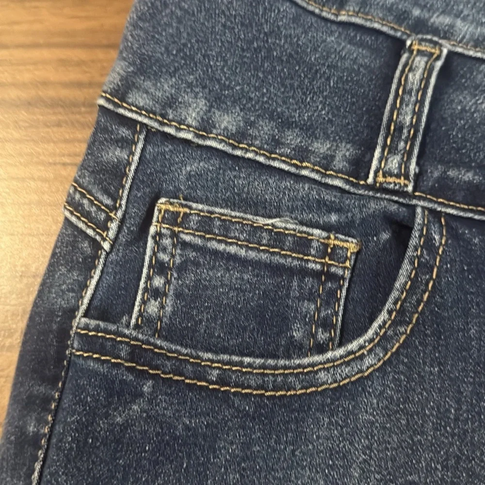 H&Y Women’s High-Waisted Blue Denim Jeans - Picture 4 of 7